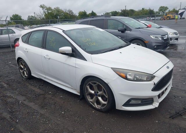 2016 FORD Focus