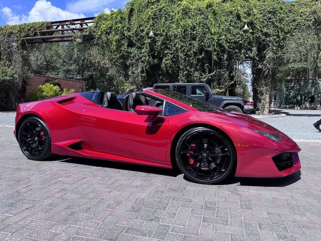 2017 LAMBORGHINI Huracan