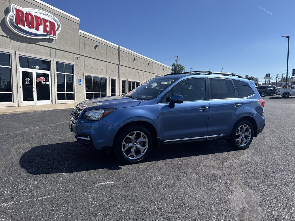 2017 SUBARU Forester
