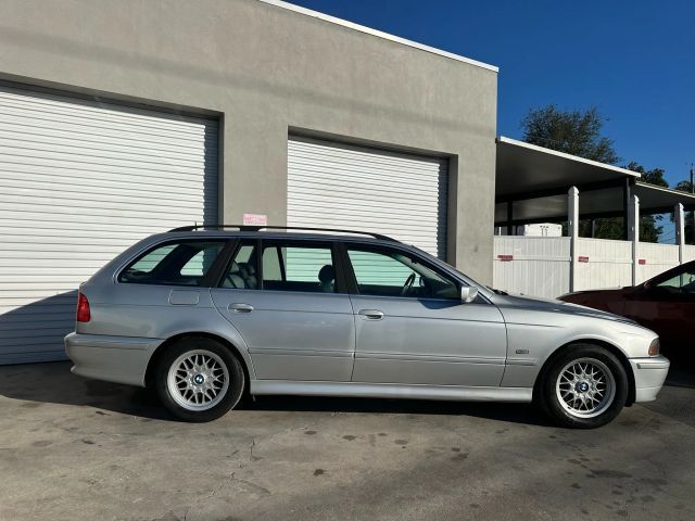 2001 BMW 525i