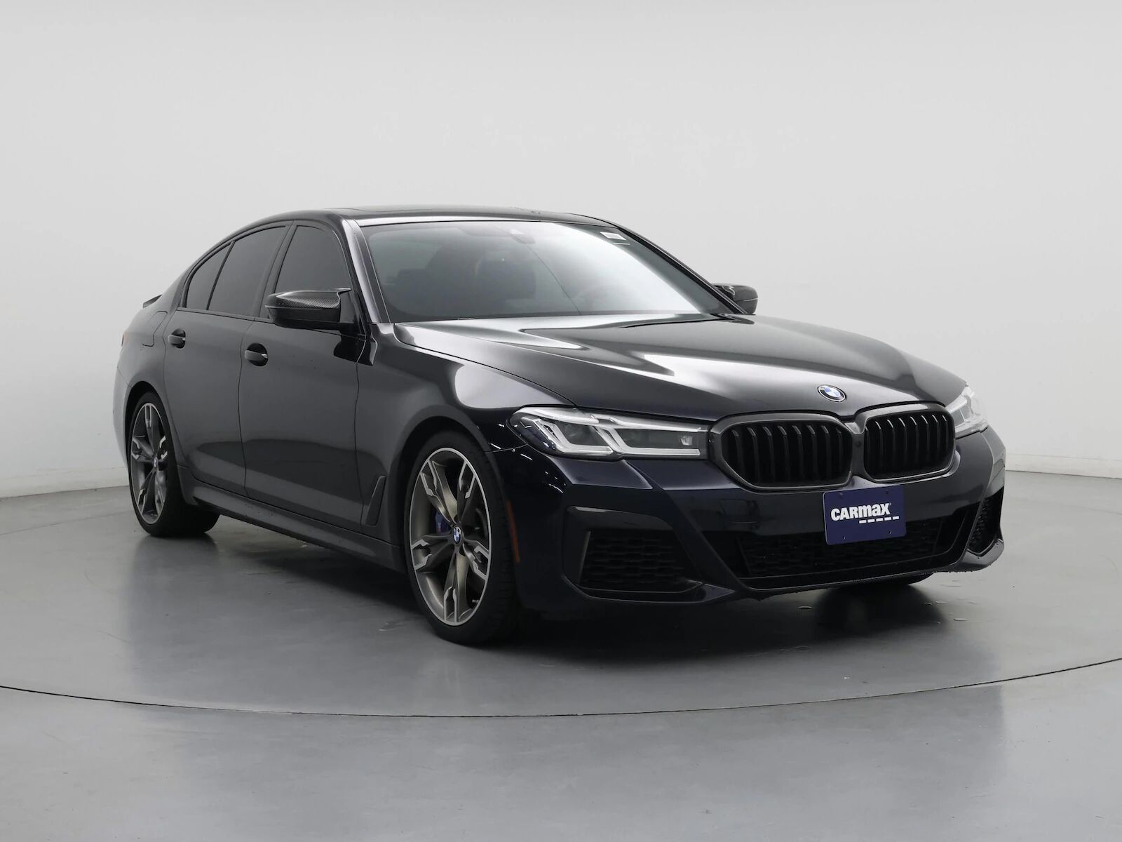 2022 BMW M550i