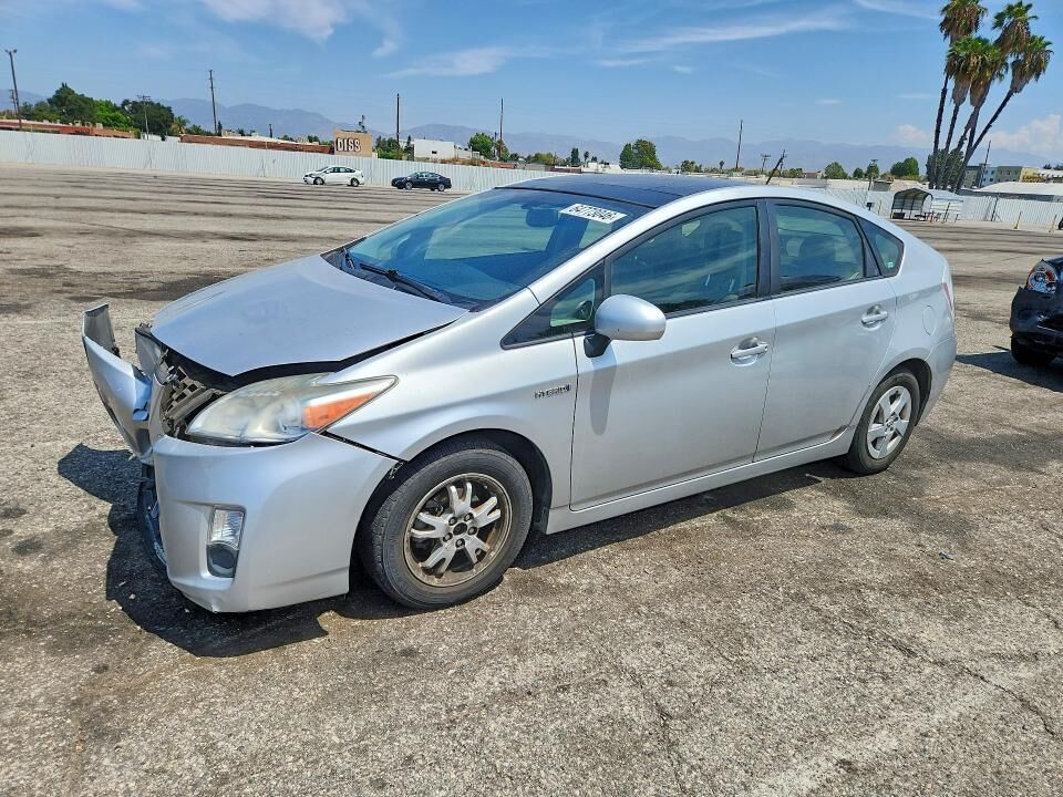 2011 TOYOTA PRIUS