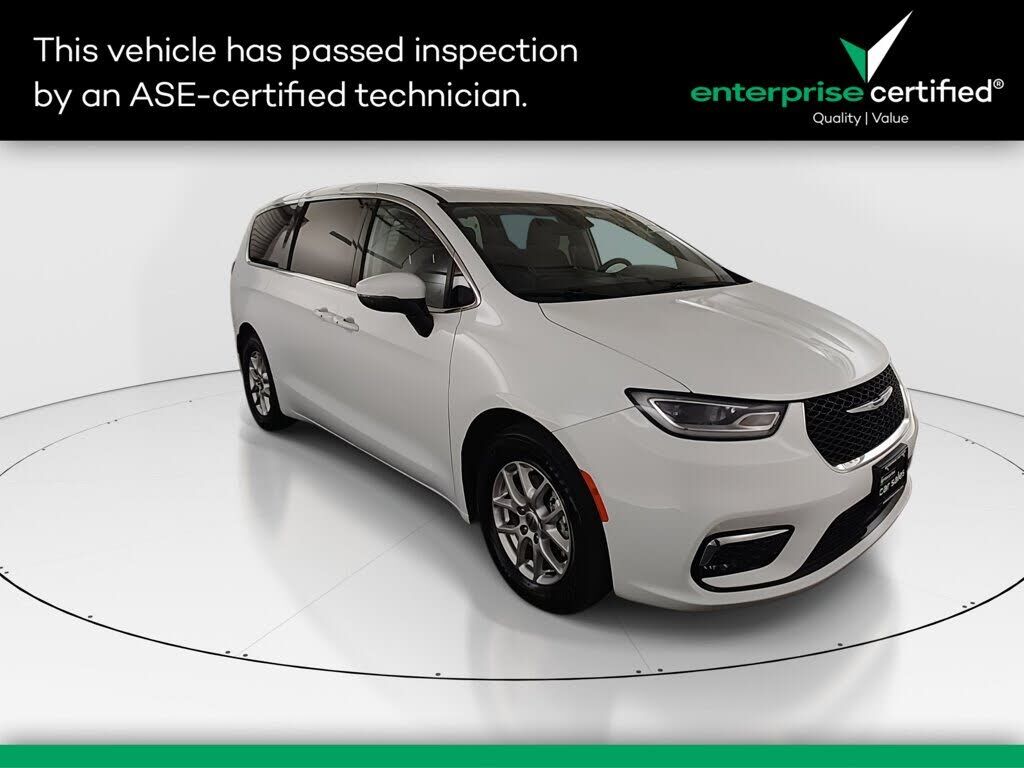 2023 CHRYSLER Pacifica