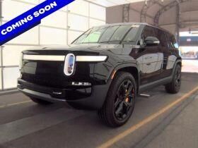 2023 RIVIAN R1S