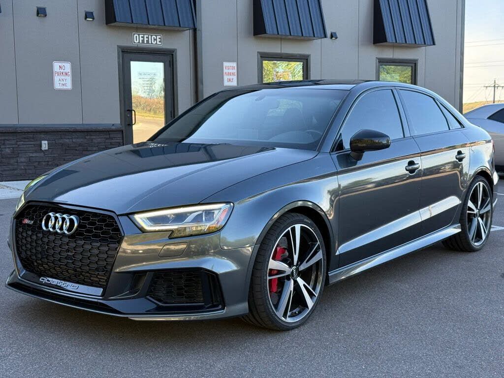 2019 AUDI RS3