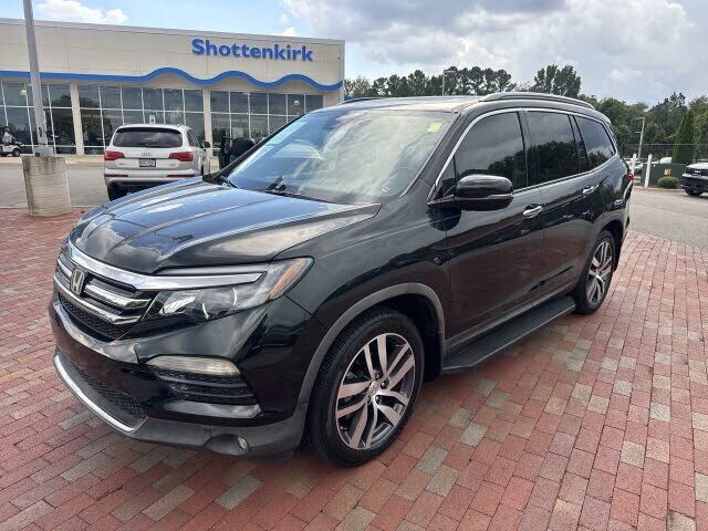 2017 HONDA Pilot