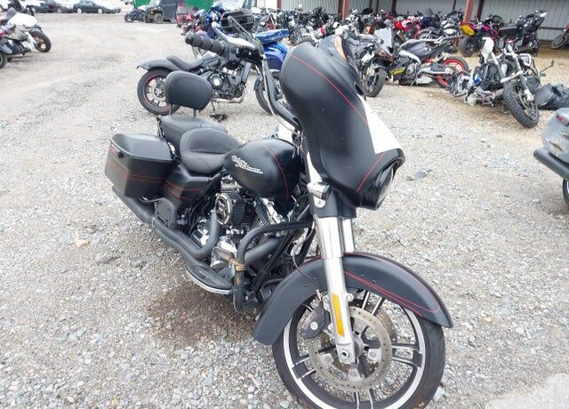 2015 HARLEY DAVIDSON Street Glide Special