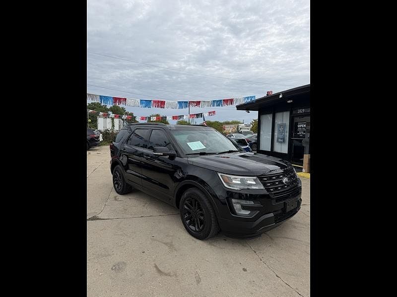 2017 FORD Explorer