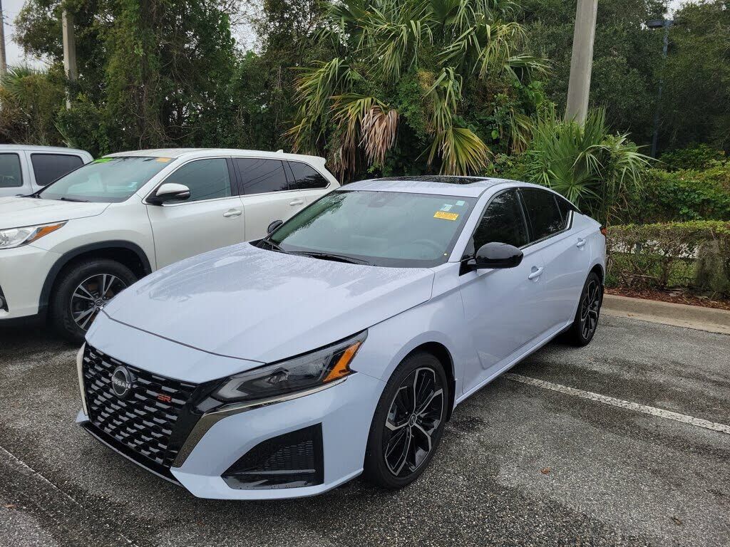 2024 NISSAN Altima