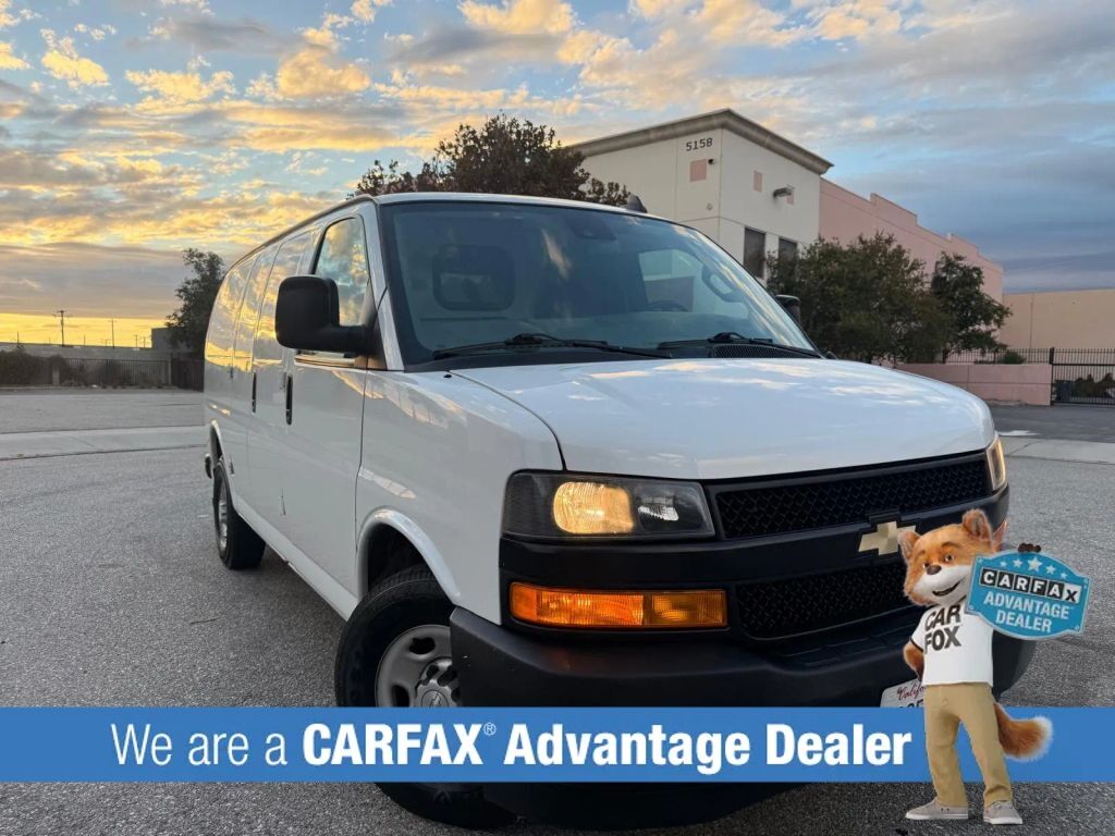 2019 CHEVROLET Express