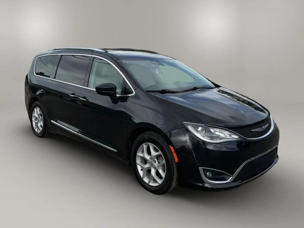2018 CHRYSLER Pacifica
