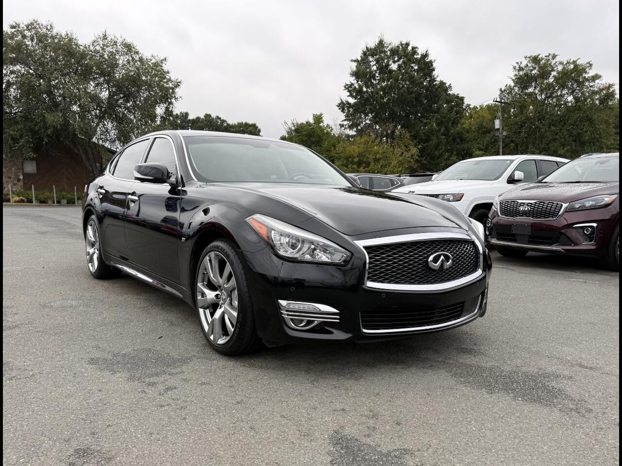 2017 INFINITI Q70L