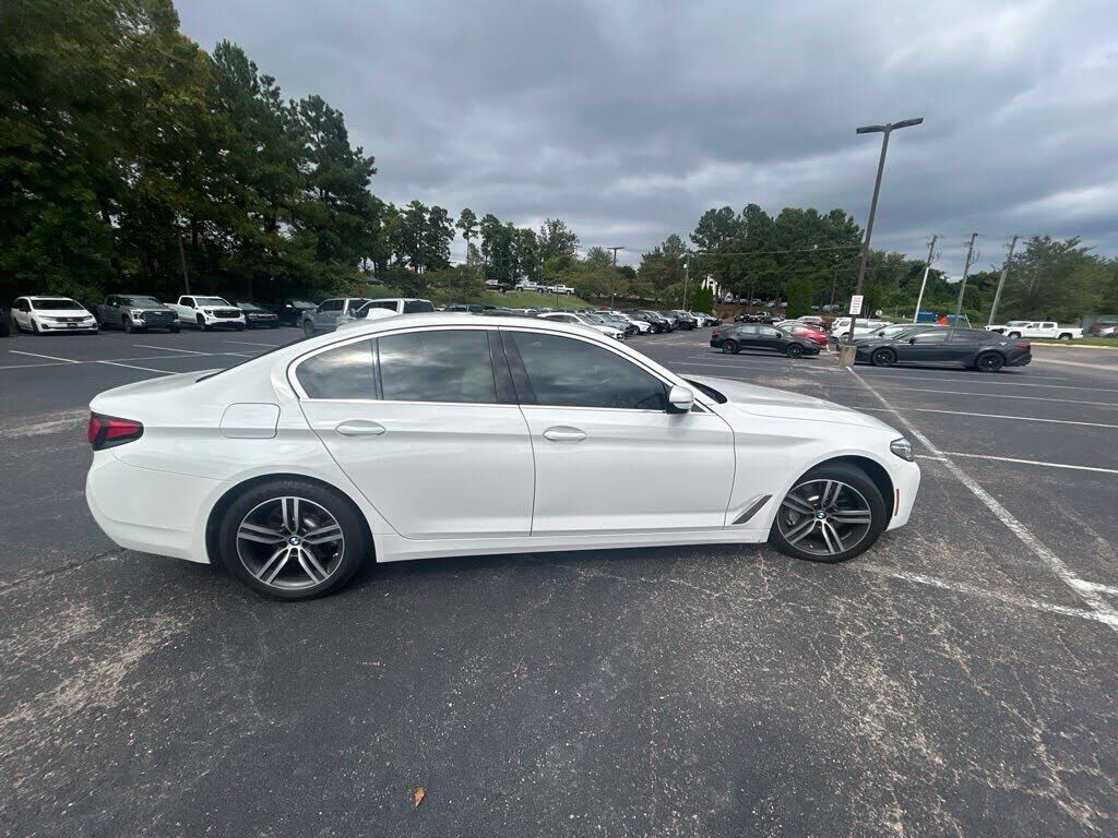2021 BMW 530i