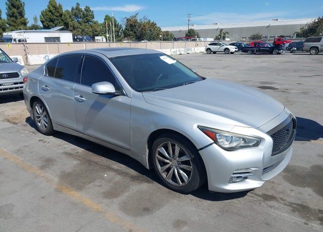 2014 INFINITI Q50
