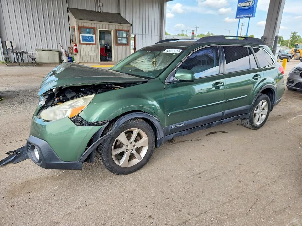 2014 SUBARU Outback