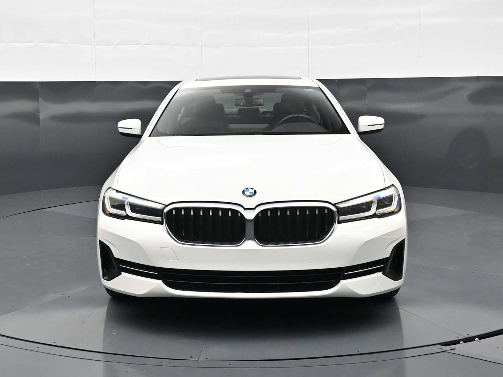 2023 BMW 530i