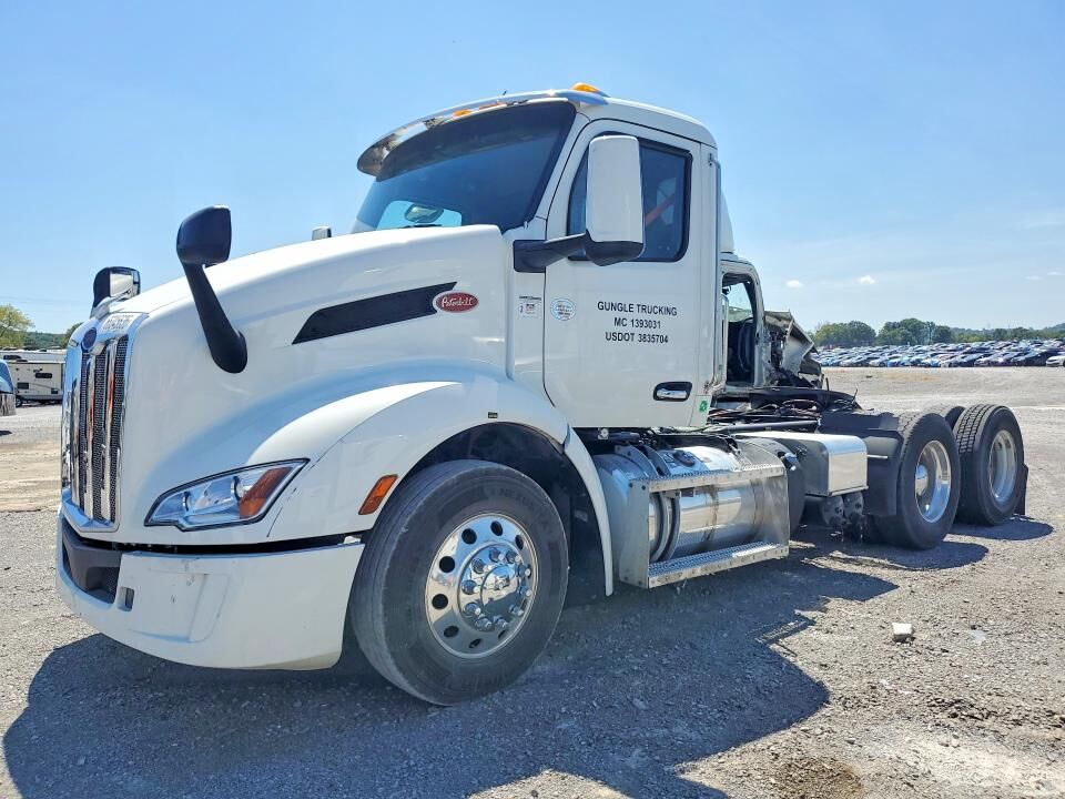 2022 PETERBILT 579