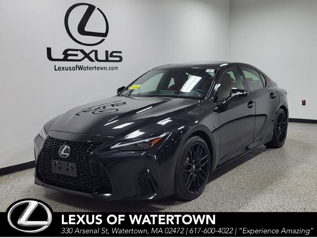 2023 LEXUS IS