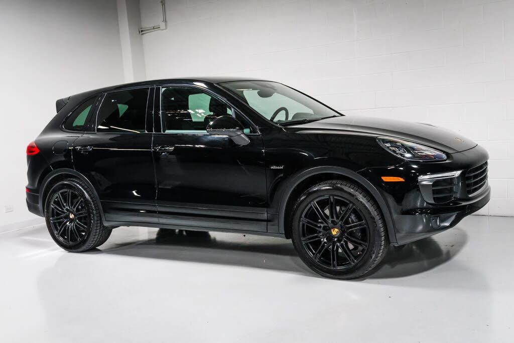2016 PORSCHE Cayenne