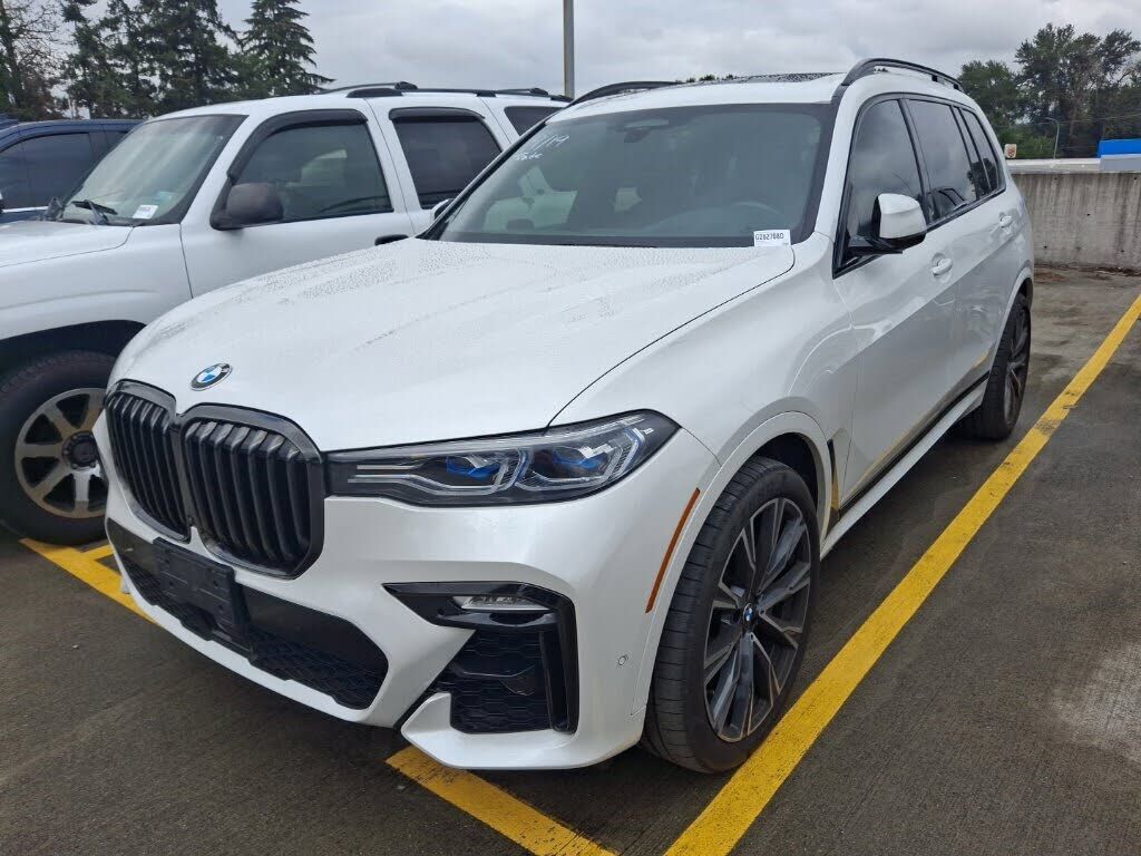 2021 BMW X7