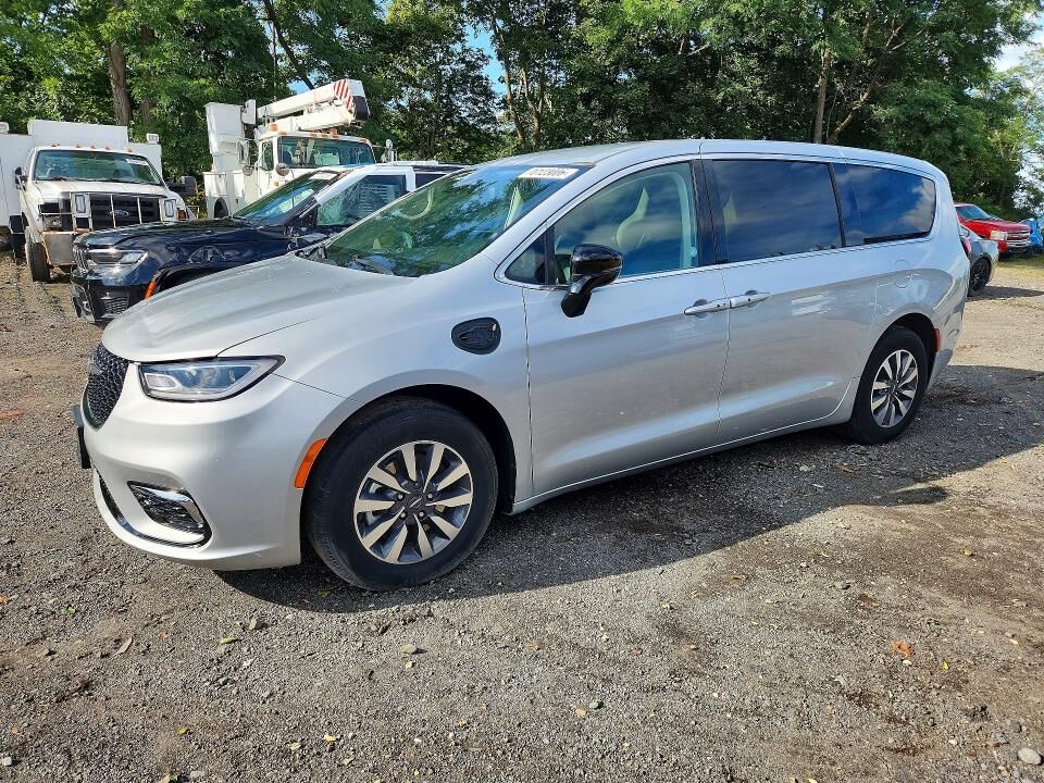 2024 CHRYSLER Pacifica