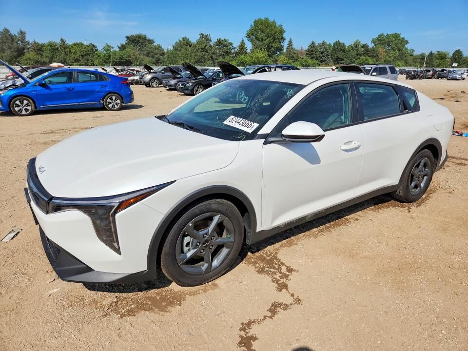 2025 KIA K4