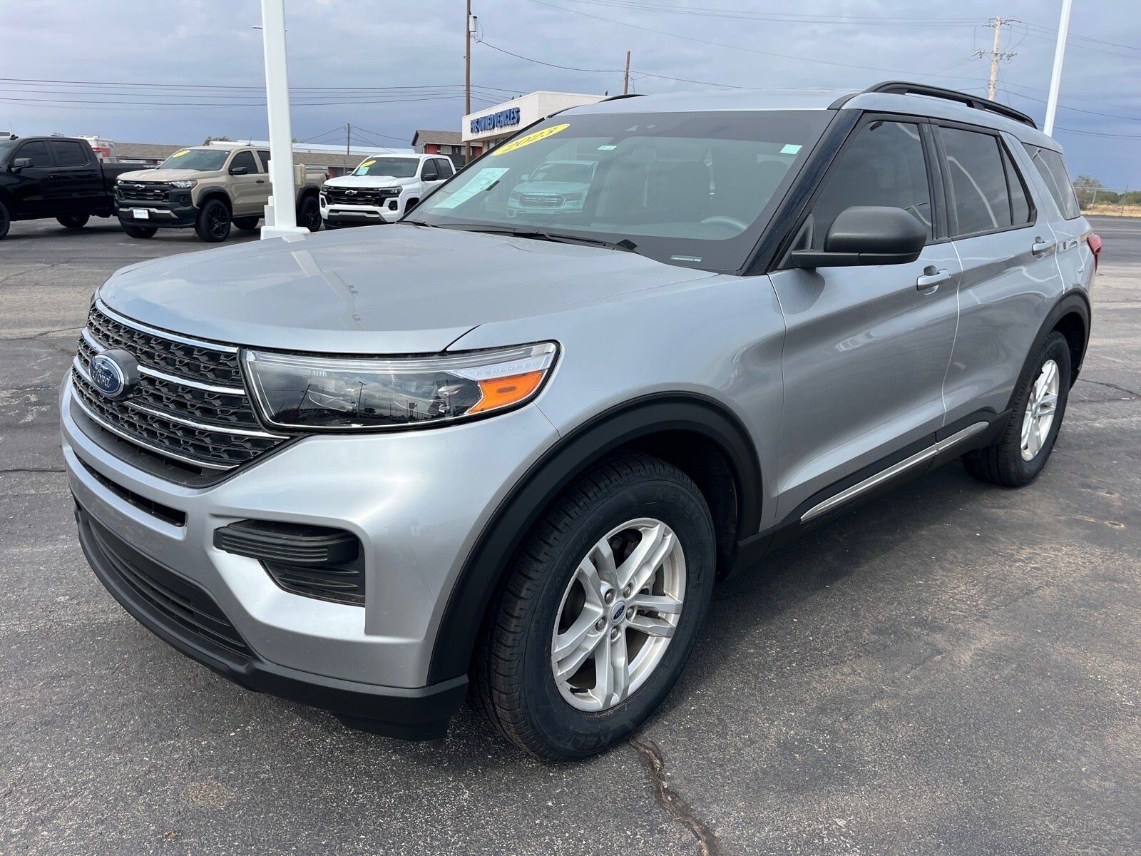 2023 FORD Explorer