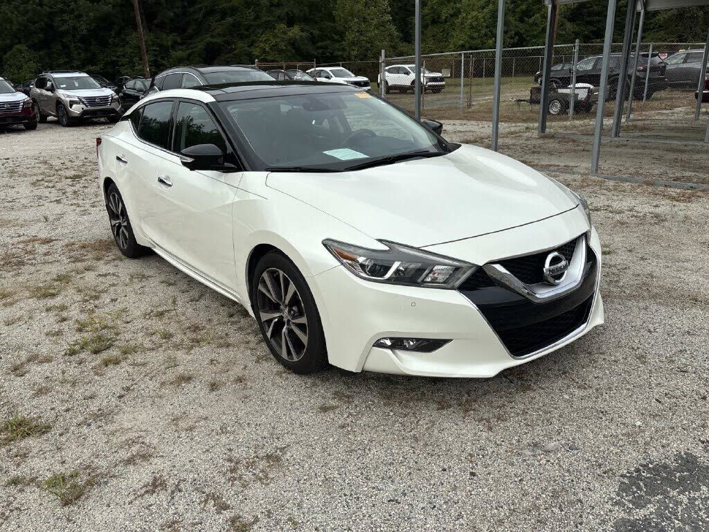 2016 NISSAN Maxima