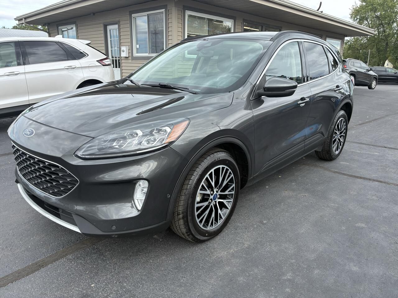 2020 FORD Escape