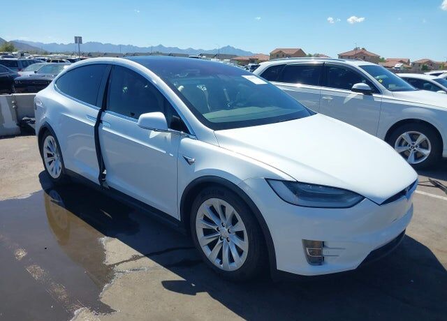 2020 TESLA Model X
