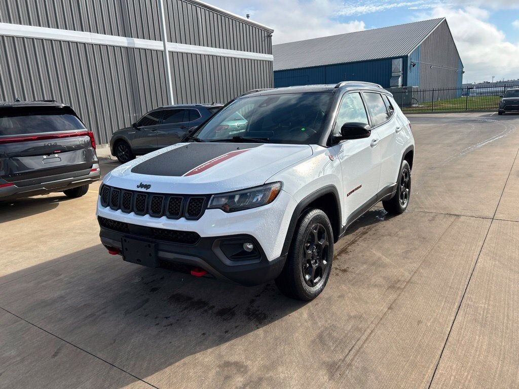 2023 JEEP Compass
