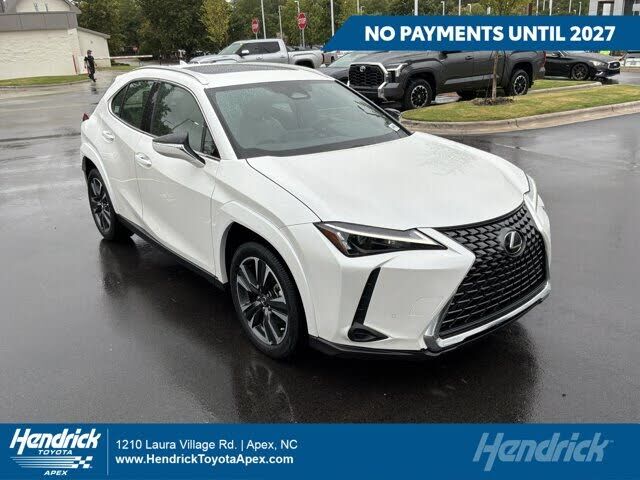 2025 LEXUS UX