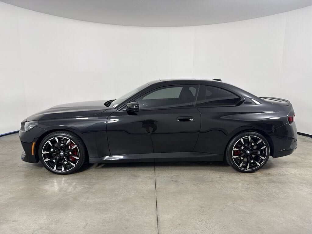 2025 BMW M240i