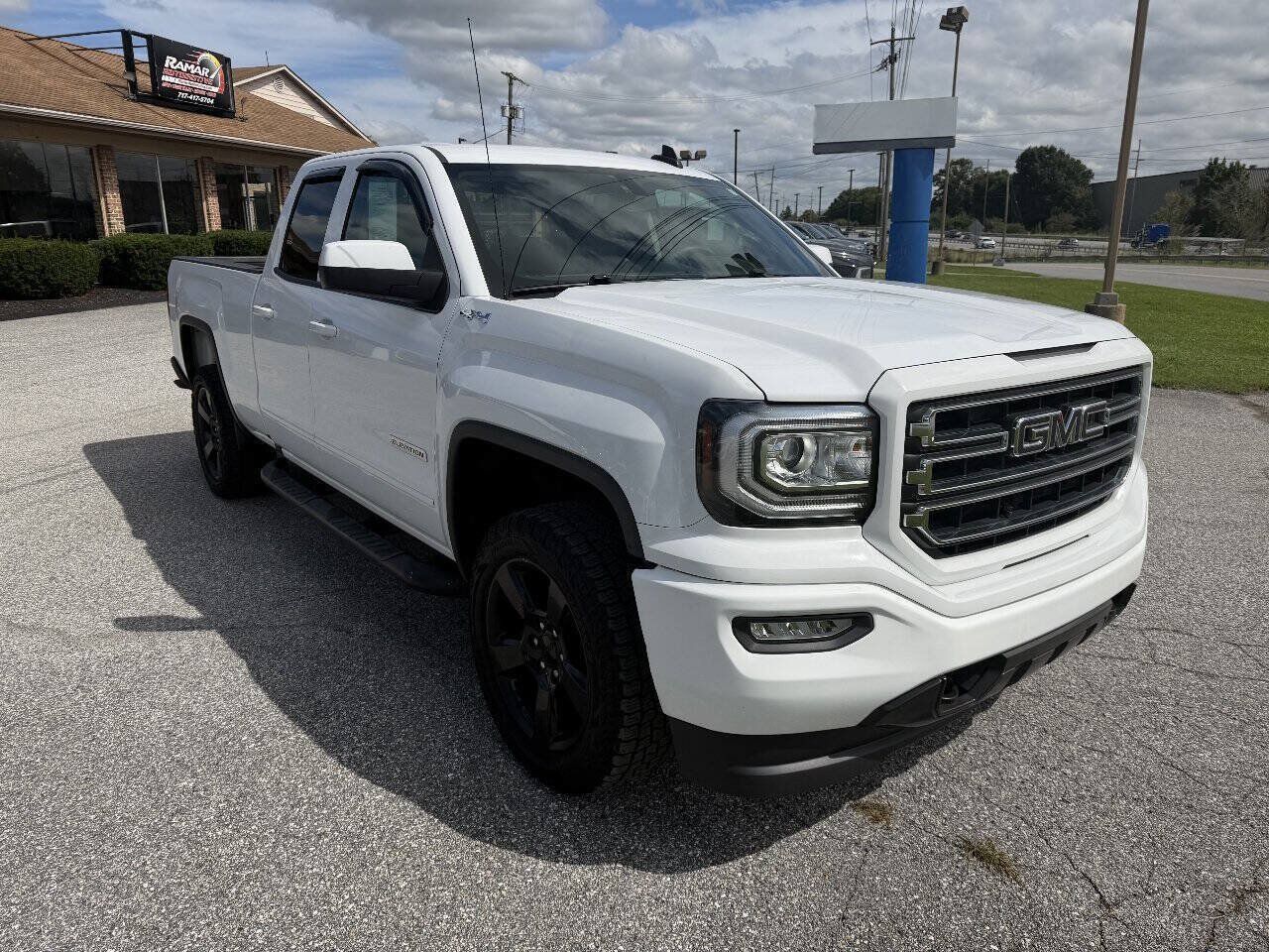 2017 GMC Sierra
