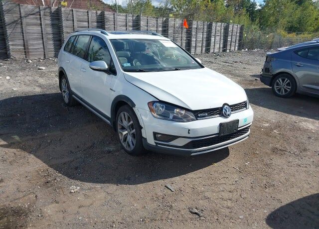 2017 VOLKSWAGEN Golf Alltrack