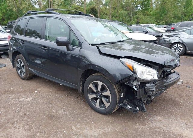 2018 SUBARU Forester