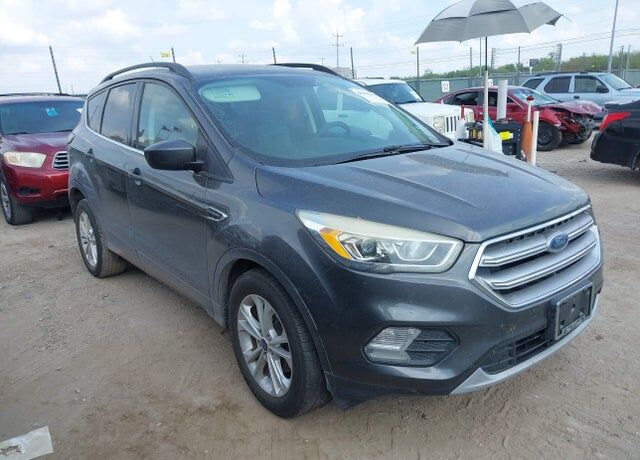 2017 FORD Escape