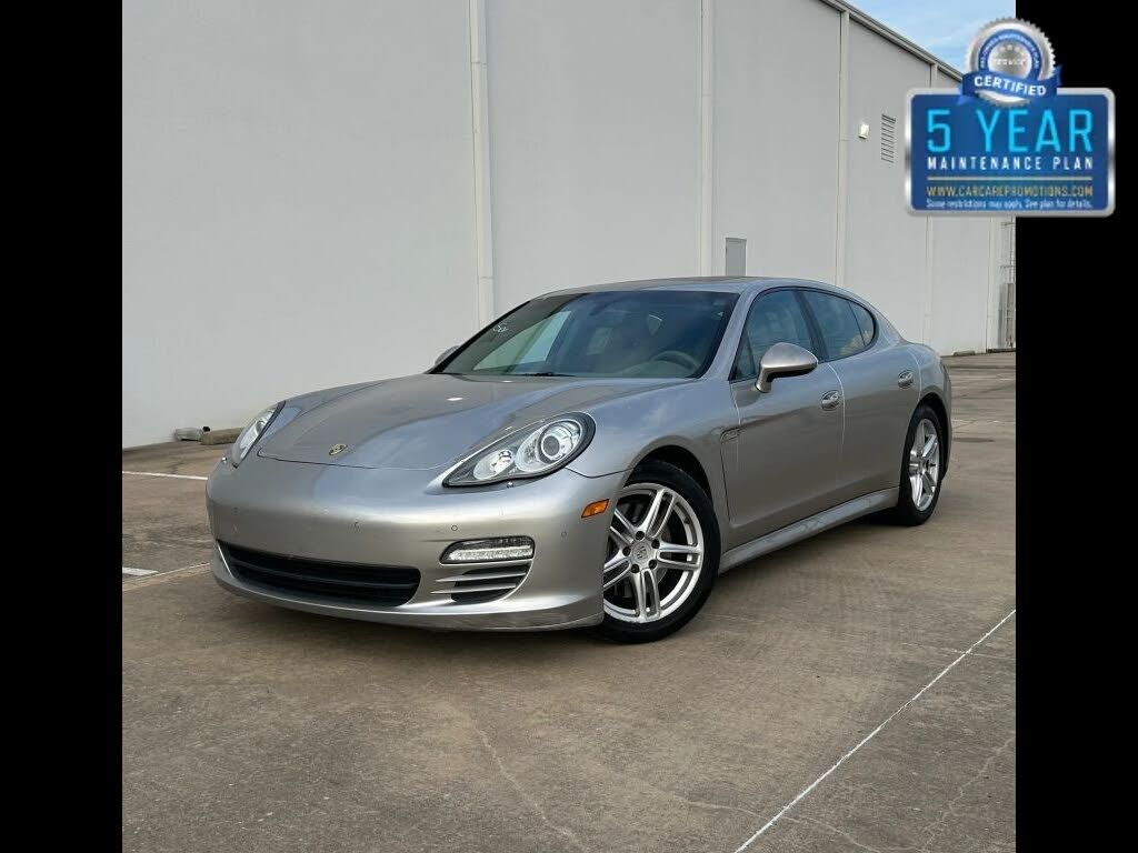 2011 PORSCHE Panamera