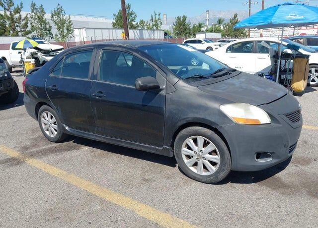 2009 TOYOTA Yaris
