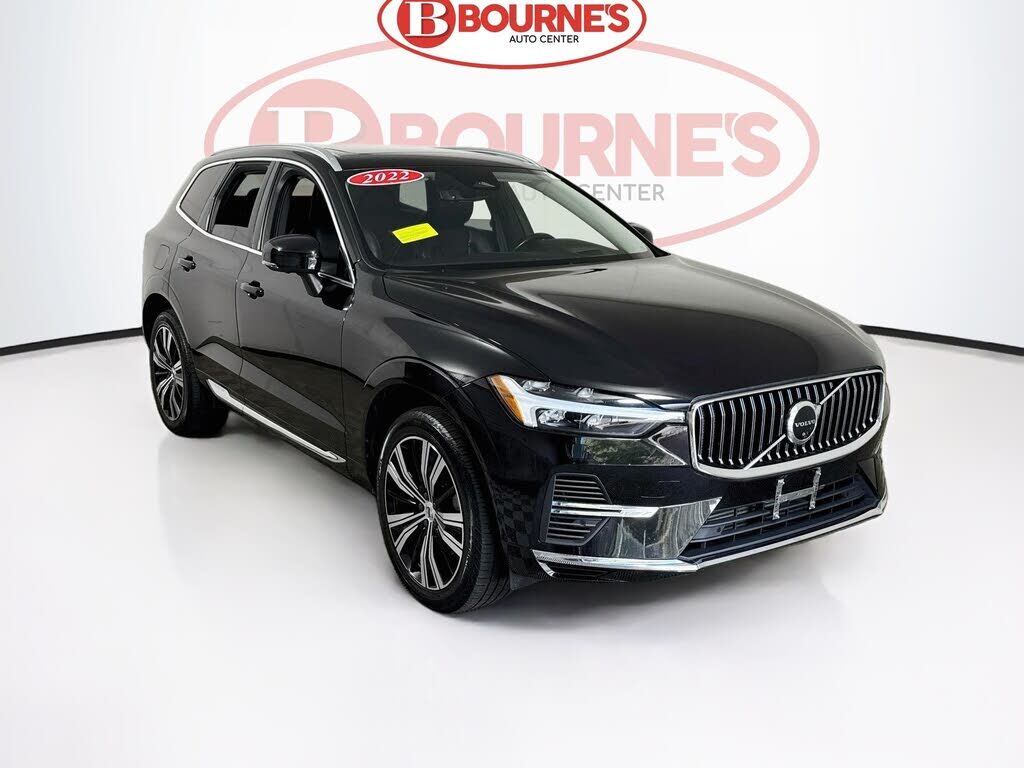 2022 VOLVO XC60