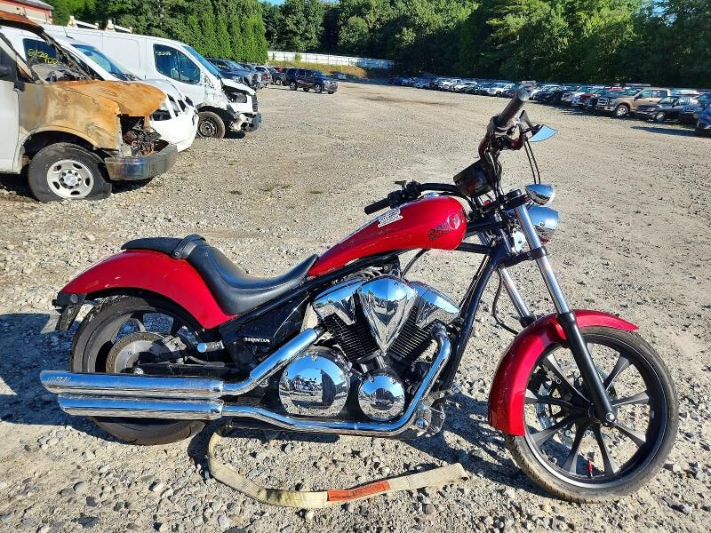 2015 HONDA VT1300
