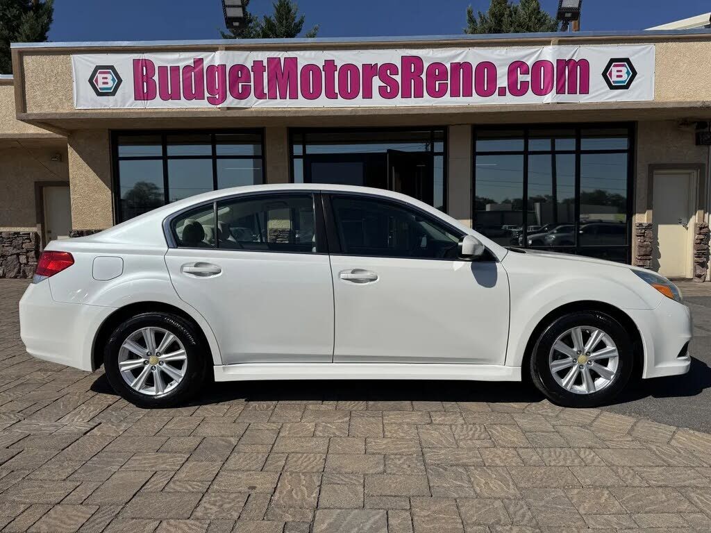 2011 SUBARU Legacy