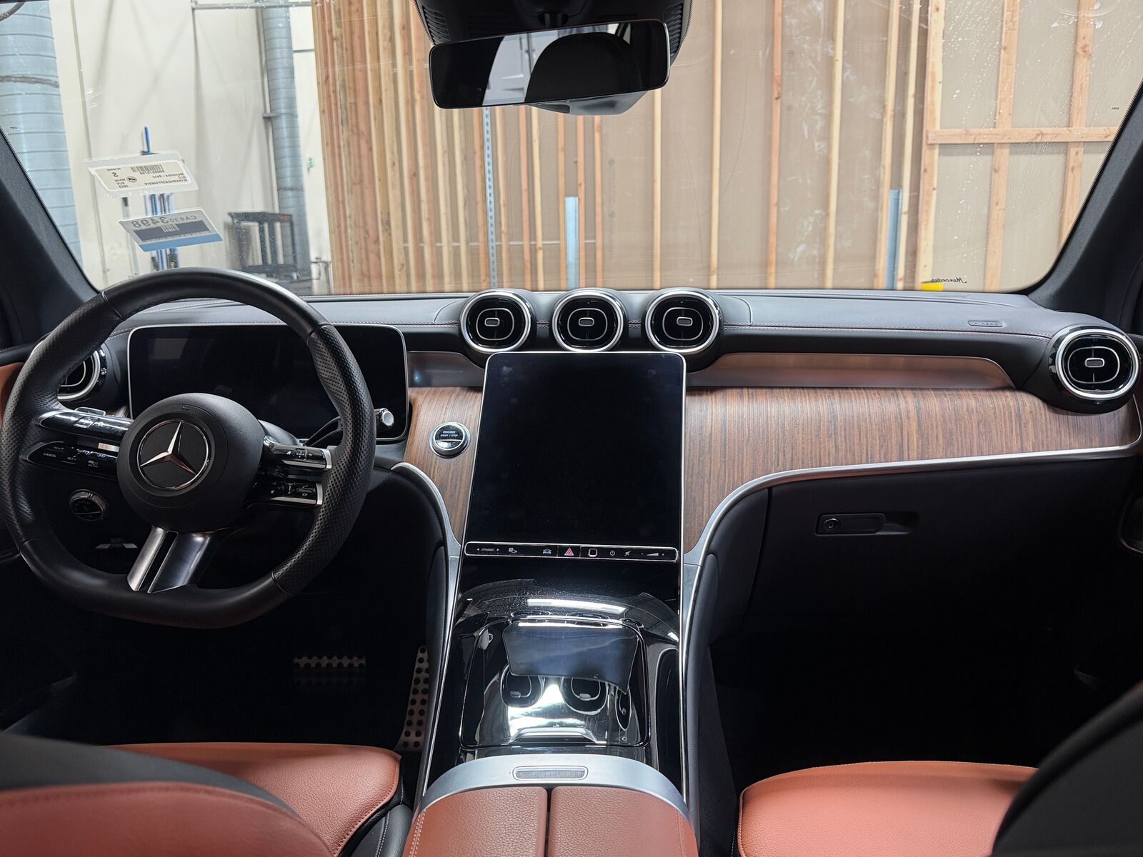 2023 Mercedes-Benz GLC-Class