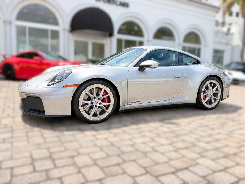 2026 PORSCHE 911