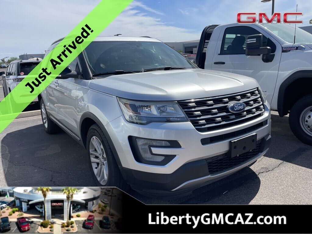 2017 FORD Explorer