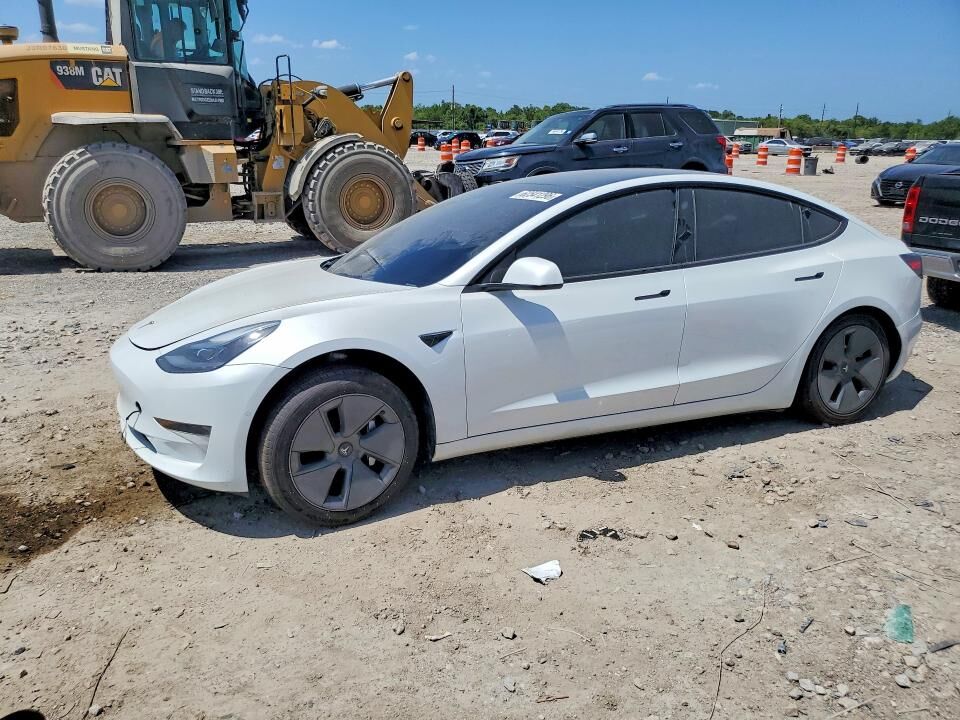 2021 TESLA Model 3