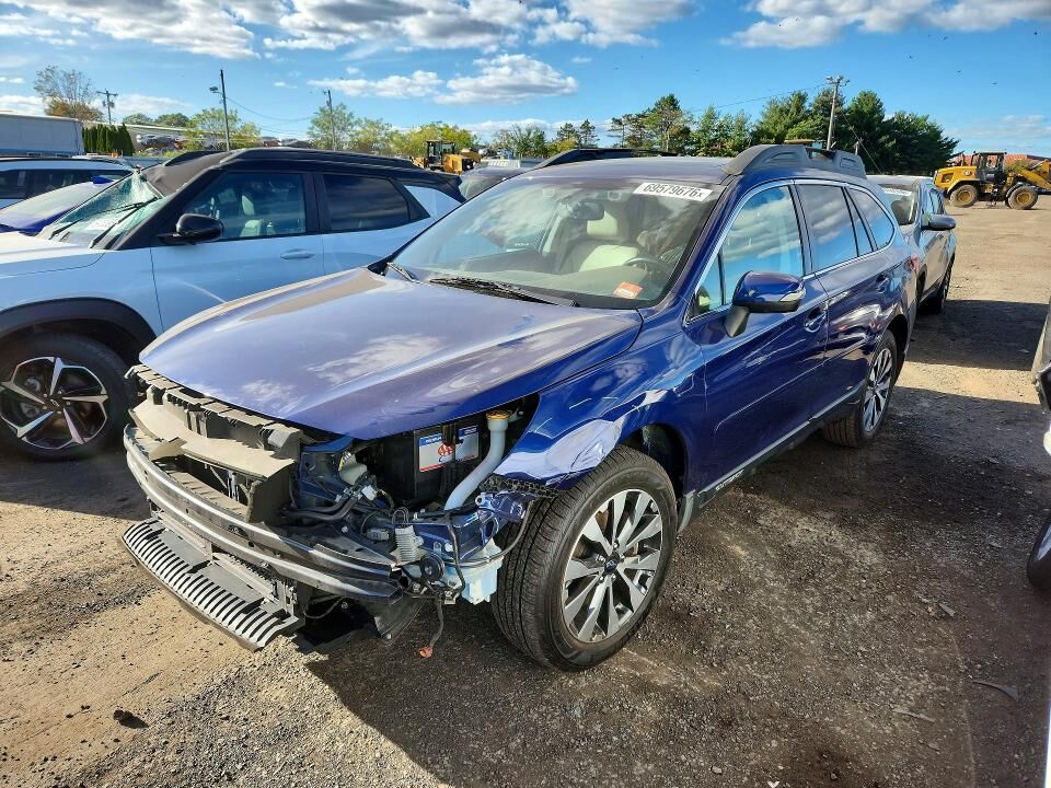 2015 SUBARU Outback