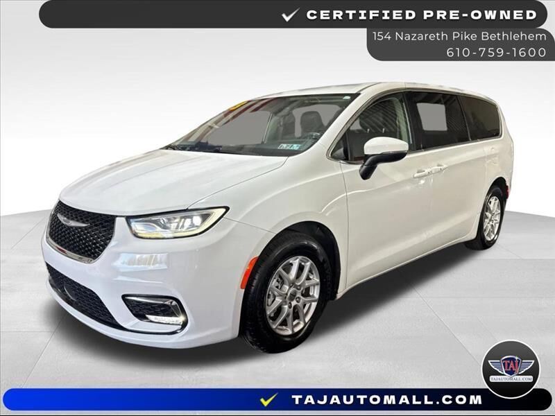 2023 CHRYSLER Pacifica