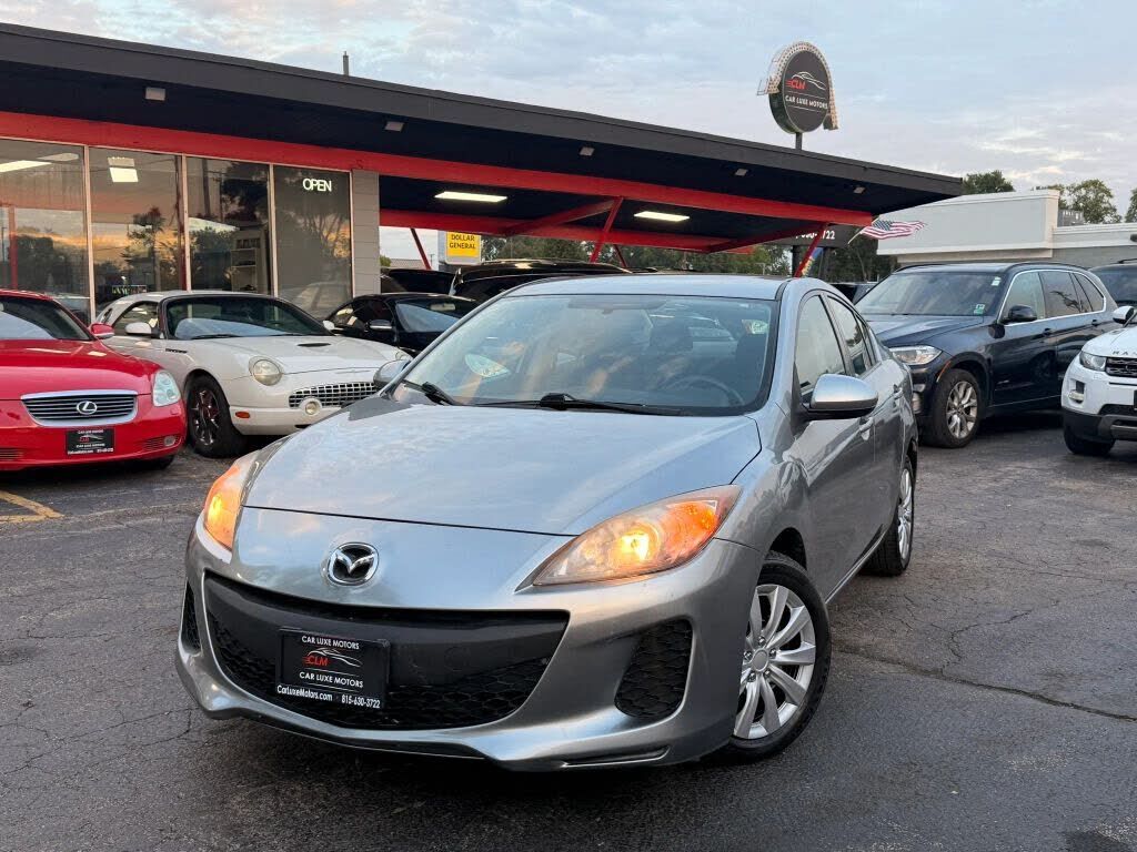 2013 MAZDA Mazda3