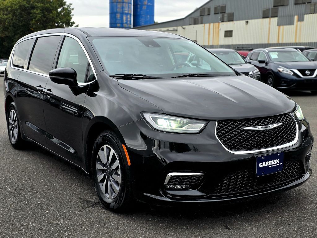 2023 CHRYSLER Pacifica